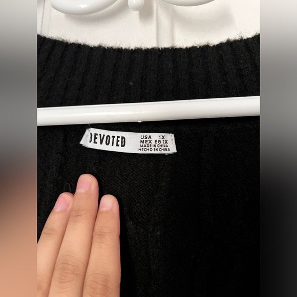 Black vest - Picture 2 of 3